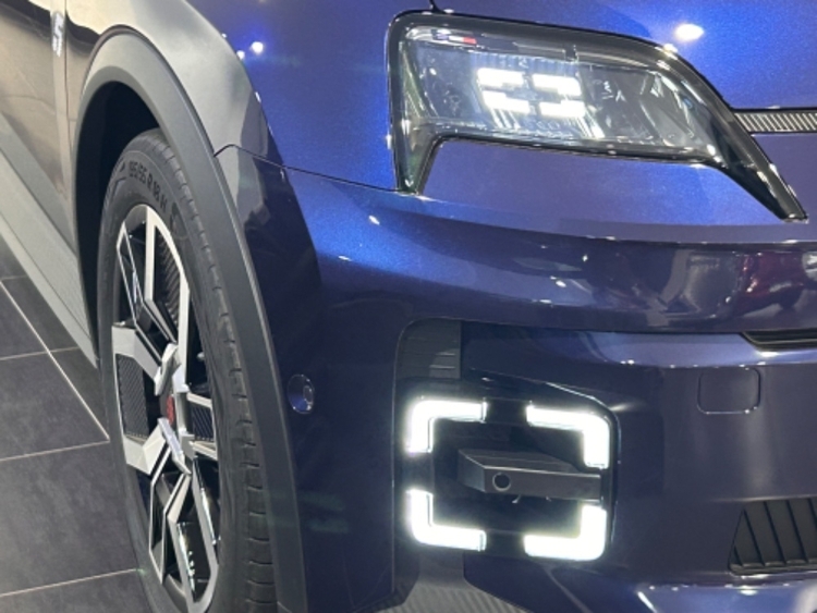 Renault 5 E-Tech 120 Urban Range Techno foto 30