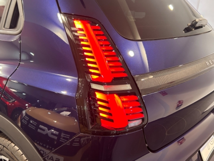 Renault 5 E-Tech 120 Urban Range Techno foto 10