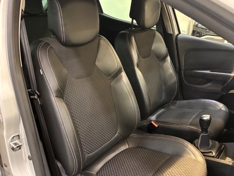 Renault Clio Zen foto 26