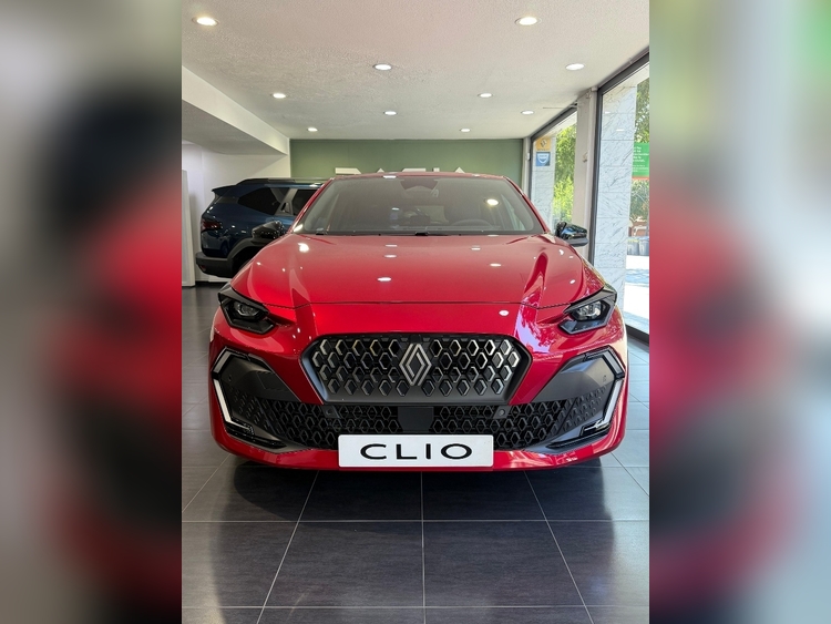 Renault Clio VI TECHNO GLP 120CV AUTOMÁTICO foto 2